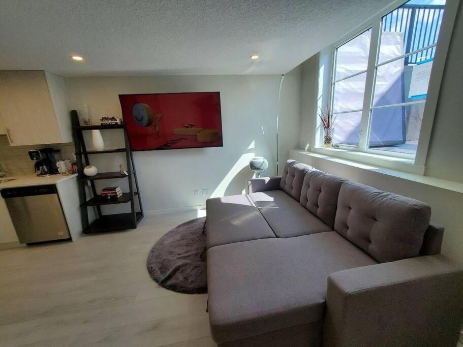 Ferienwohnung Cozy Rockland Park Unit+Parking YYC Exterior foto