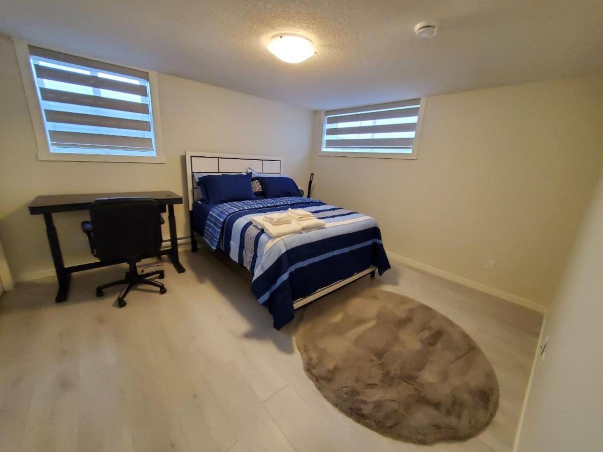 Ferienwohnung Cozy Rockland Park Unit+Parking YYC Exterior foto
