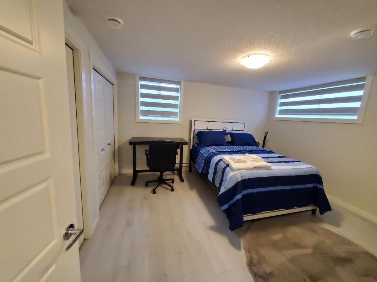 Ferienwohnung Cozy Rockland Park Unit+Parking YYC Exterior foto