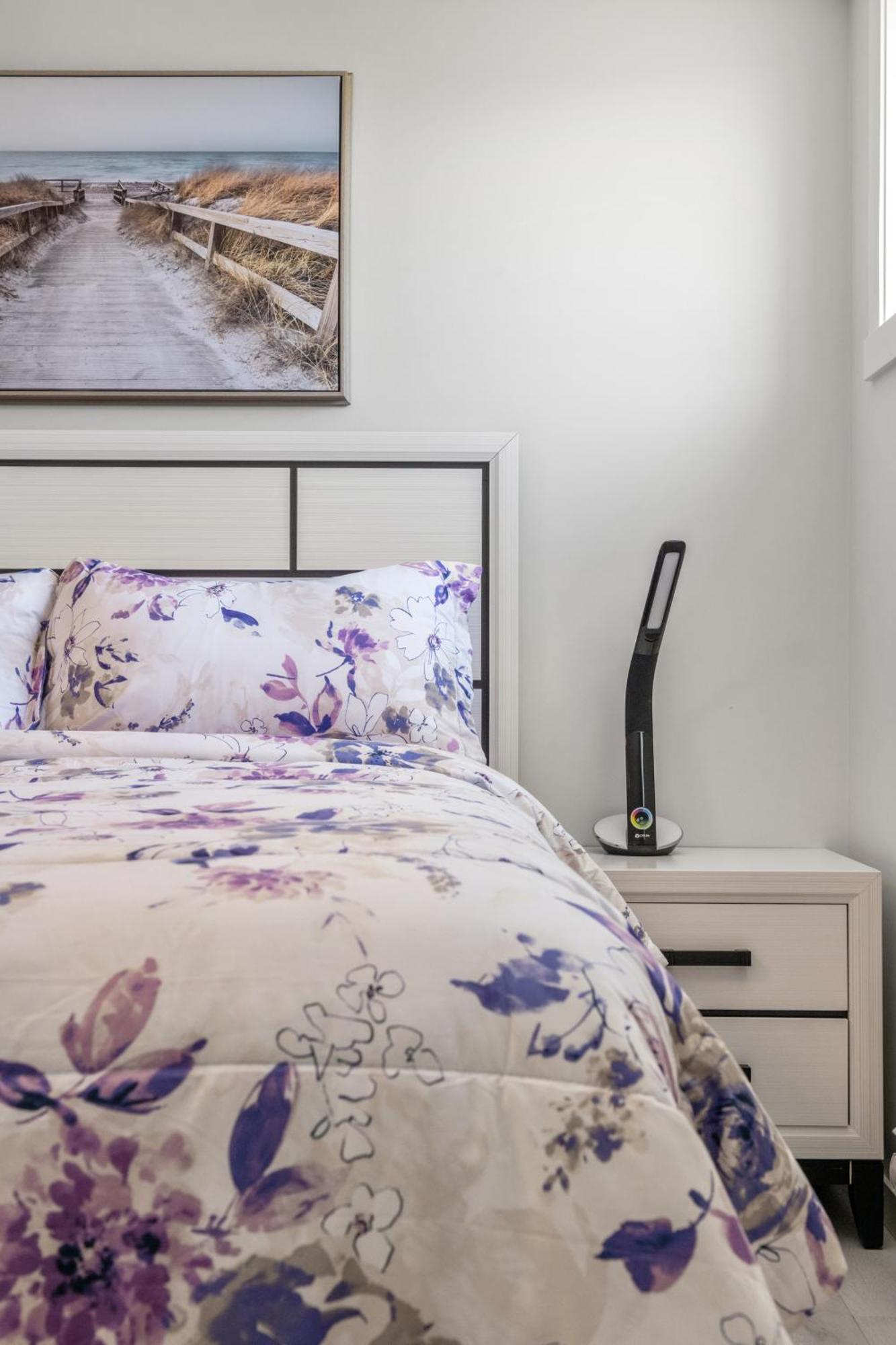 Ferienwohnung Cozy Rockland Park Unit+Parking YYC Exterior foto
