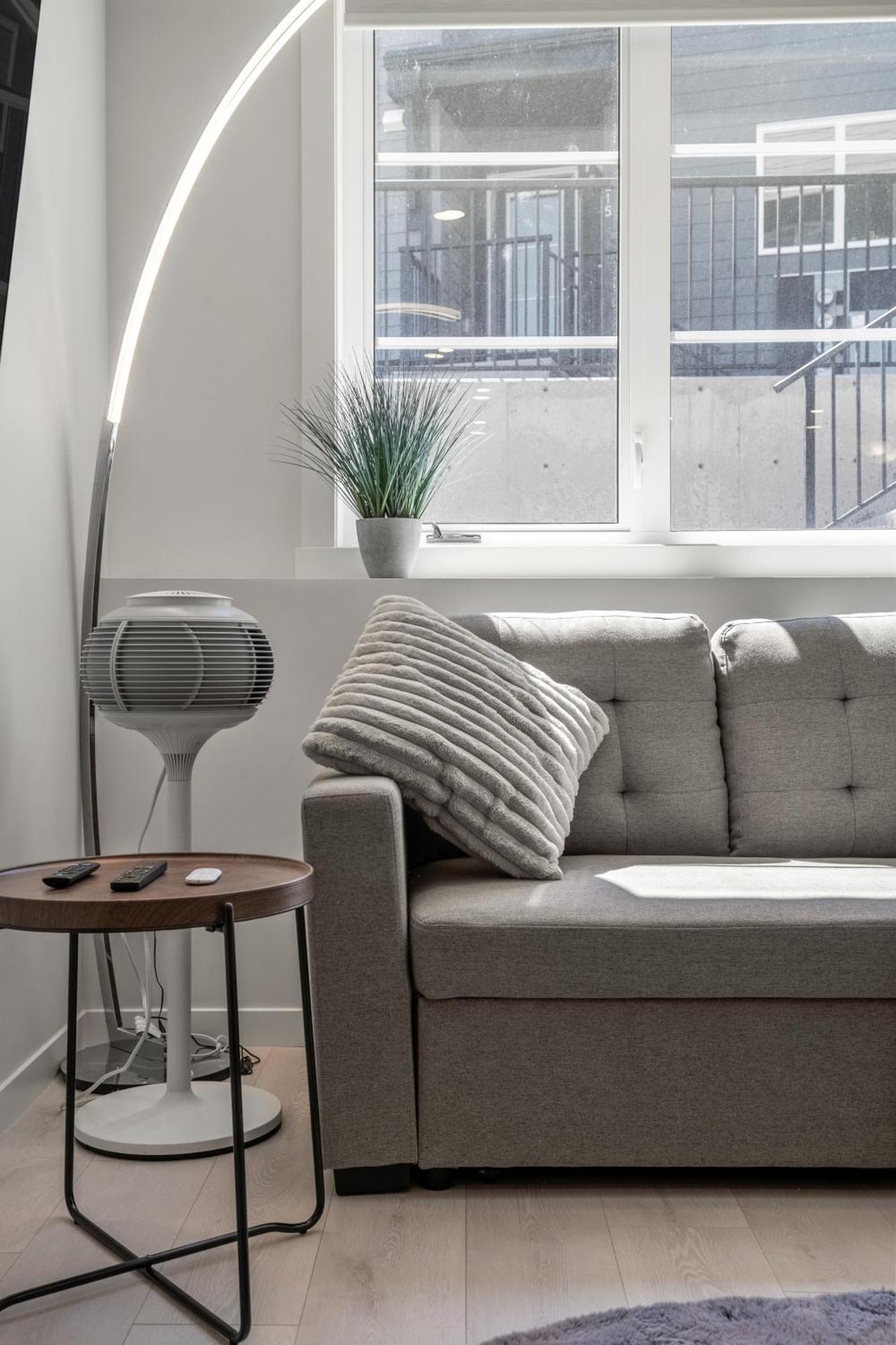 Ferienwohnung Cozy Rockland Park Unit+Parking YYC Exterior foto