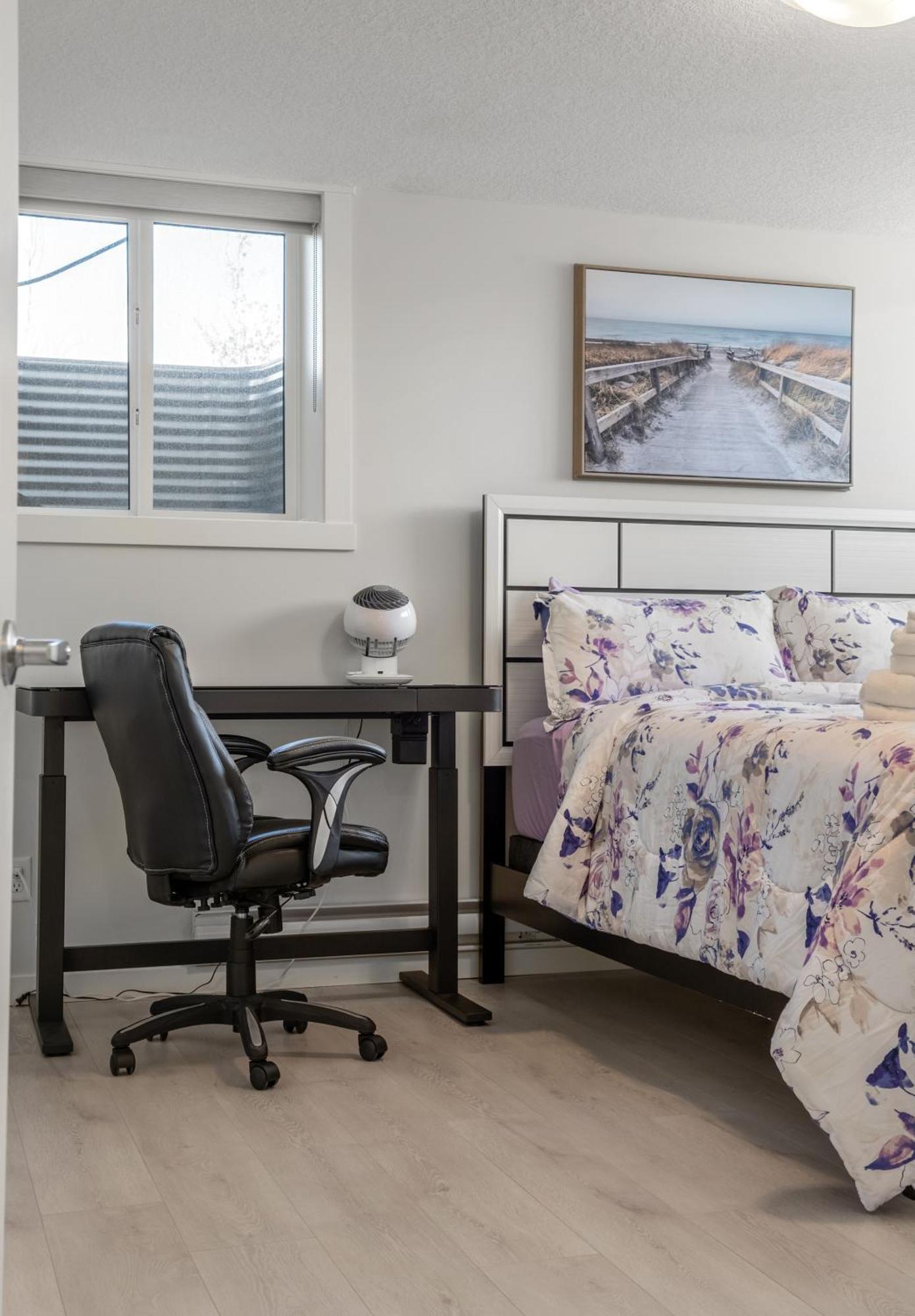 Ferienwohnung Cozy Rockland Park Unit+Parking YYC Exterior foto